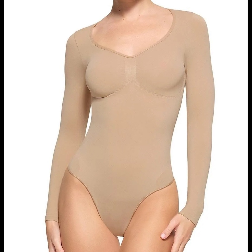 Skims thong shapewear! never worn!